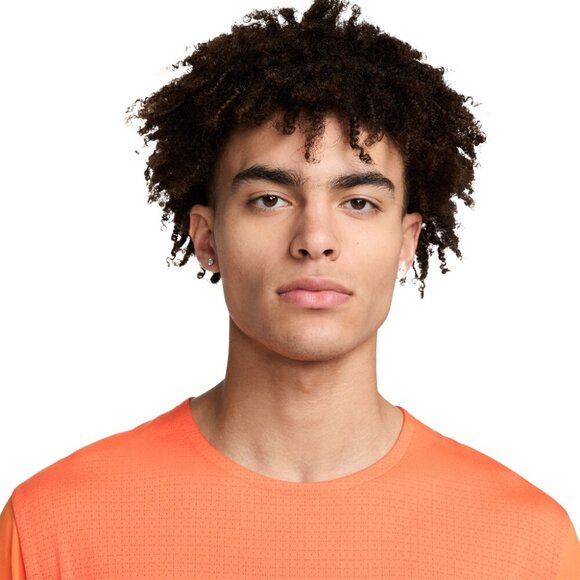 Nike Trail Dri-FIT Rise 365 Men's Short-Sleeve Running Gym Top Orange - Picture 4 of 8